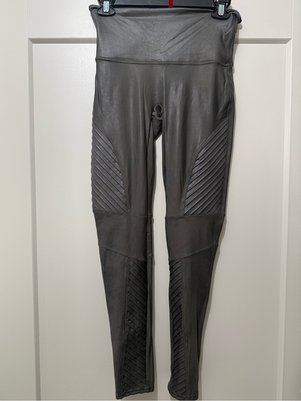 SPANX Faux Leather Moto Legging High Waisted Ribbed Gunmetal Metallic Gray
